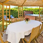 Montrin Villa