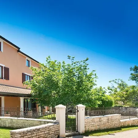 Villa Montrin Kaštel