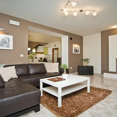 Montrin Villa *